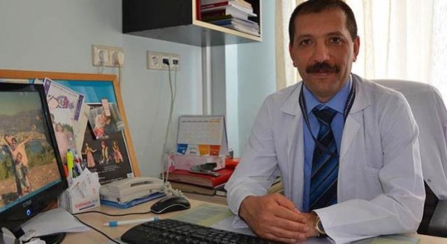 Prof. Dr. Ertuğrul'a aşı karşıtlarından tehdit: Seni asacağız