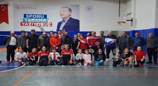 Geleneksel Aileler Arası Badminton Şampiyonası Coşkuyla Tamamlandı