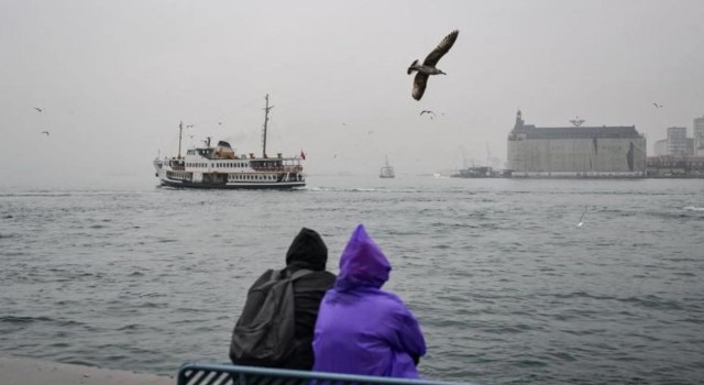 İstanbul’da Kış Geri Dönüyor: Sıcaklıklar 22 Derece Birden Düşecek!