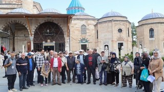 Konya Büyükşehir, Dünya Yaşlılar Günü’nde Büyüklerimizi Unutmadı